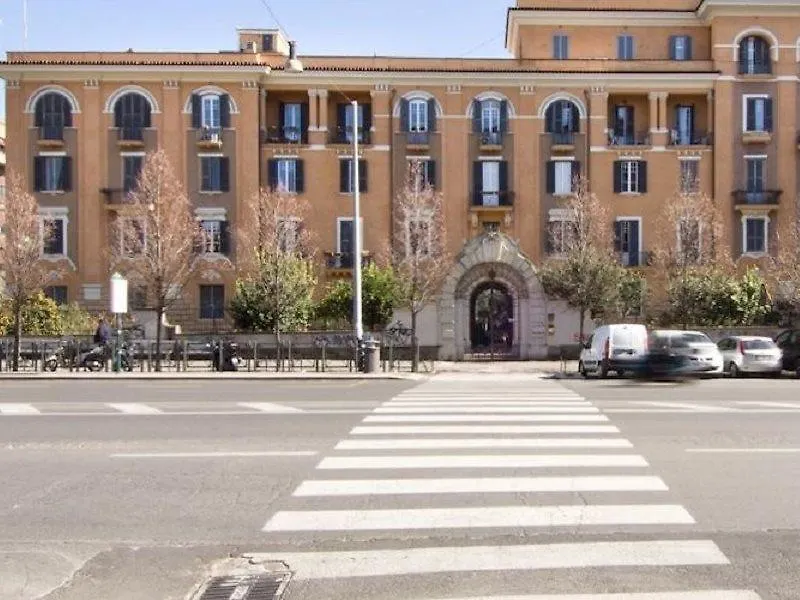 ** בית הארחה Palma Residences In רומא איטליה