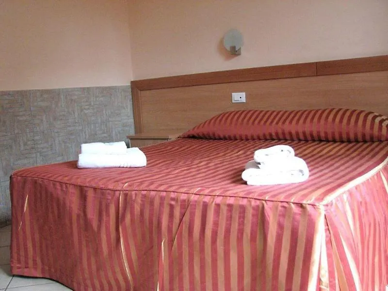** בית הארחה Palma Residences In רומא איטליה
