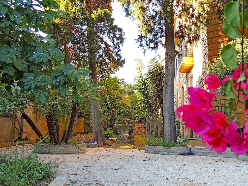 ** בית הארחה Palma Residences In רומא איטליה